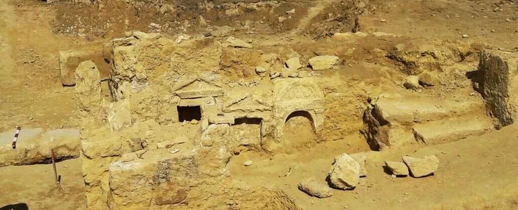 罕见！考古学家刚刚在沙漠中发现了一座极为罕见的寺庙