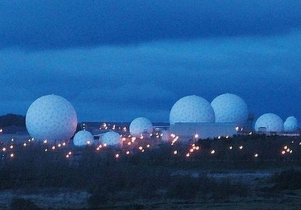 曼威斯山英国皇家空军基地（通讯拦截能获取军事隐私）高度警备！