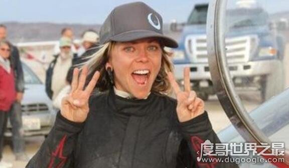 地表最快女车手，杰西·康姆斯因车祸身亡(创造时速777公里纪录)