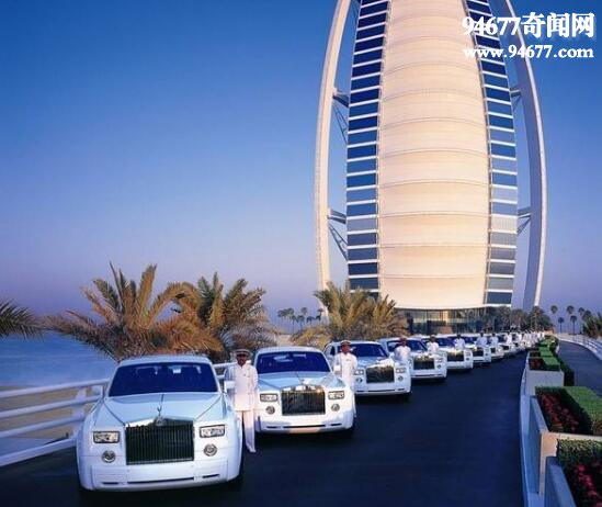 世界上最豪华的酒店，迪拜帆船酒店(住一天13万)