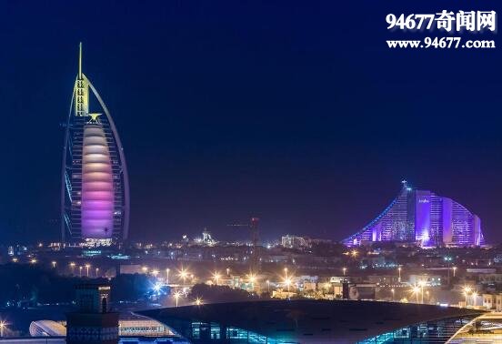 世界上最豪华的酒店，迪拜帆船酒店(住一天13万)