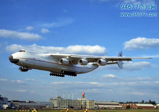 世界上最大的飞机，安-225运输机翼展88.4米(全球唯一)