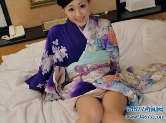 日本女人穿和服的秘密，竟是为方便发生性关系