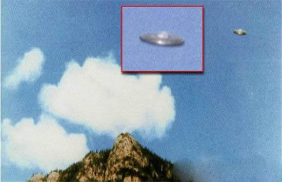 近30年经典UFO照片 外星人一直在我们身边