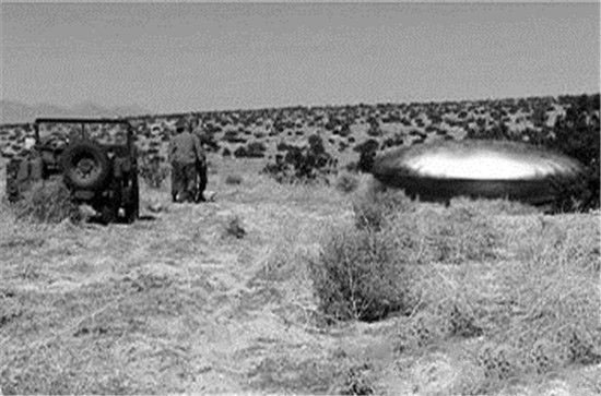 UFO坠毁美国 竟发现神秘外星婴儿活体