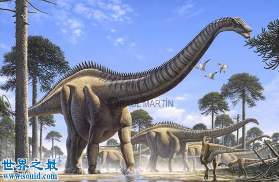世界上最大的恐龙，易碎双腔龙(长80米/重220吨)(www.gifqq.com)