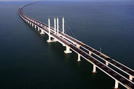 世界最长的跨海大桥，青岛海湾大桥(42.5公里)