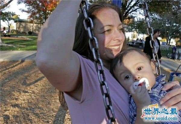 实拍世界上最大的女子监狱，每月有120名女囚怀孕(www.gifqq.com)