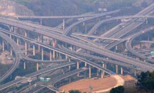 重庆最复杂立交桥完工，最复杂汽车迷宫(导航看哭了)