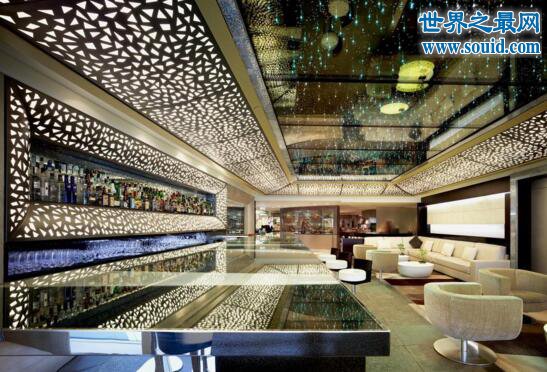 全球最豪华的酒店，迪拜帆船酒店(开一次房要13万)(www.gifqq.com)