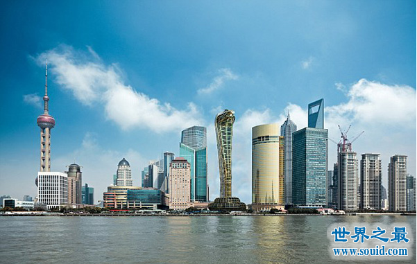 世界上造型最奇特的建筑，亚洲眼镜蛇大楼(血盆大嘴)(www.gifqq.com)