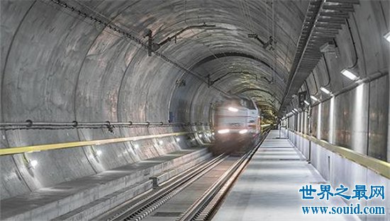 世界上最长的隧道，瑞士圣哥达基线隧道世界第一！(www.gifqq.com)