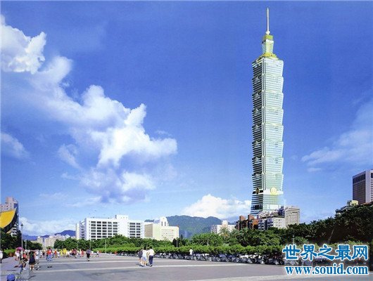 世界最高的塔，就比我国的高塔高两米(www.gifqq.com)