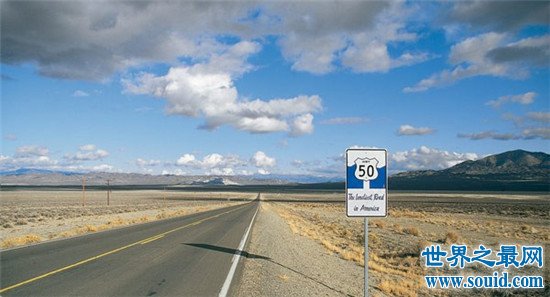 美国最孤独的公路，孤独到只剩下自己(www.gifqq.com)