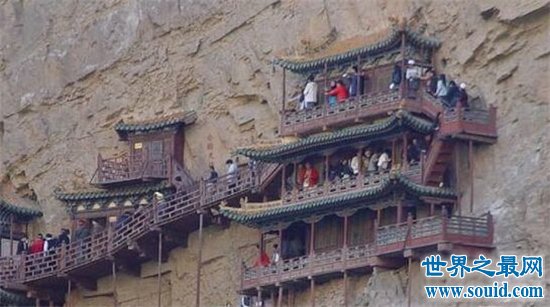 倒悬空寺在中国有五处，中山西恒山的最知名(www.gifqq.com)