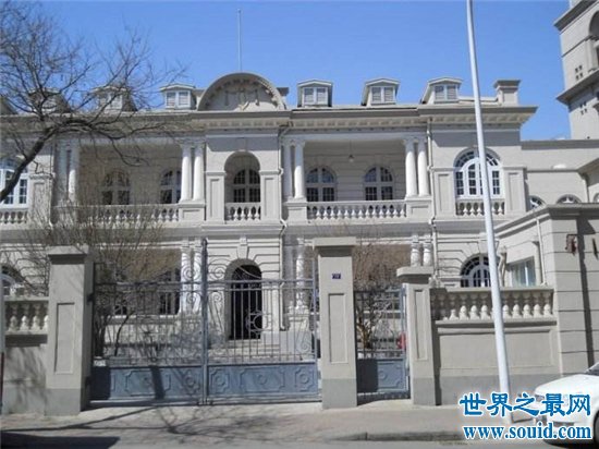 天津小洋楼曾被称为租界，也成为天津的重要标志(www.gifqq.com)
