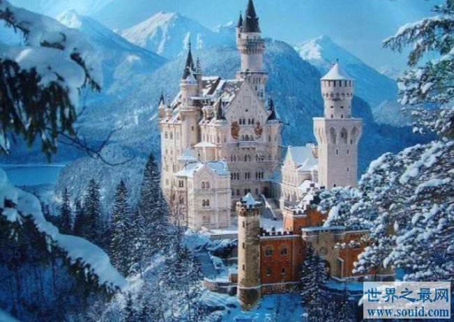 世界上最迷人的城堡，还有过一段动人心魄爱情故事(www.gifqq.com)