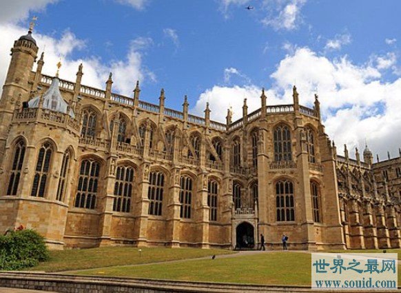 世界上最古老和最大的城堡，英国最受欢迎的景点(www.gifqq.com)