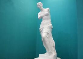 卢浮宫三宝之断臂维纳斯，史上最美的女性雕像