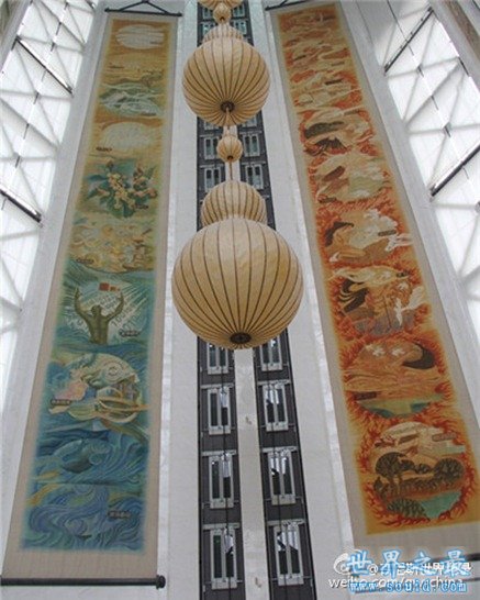 世界上最大的挂毯，面积达276.41平方米(www.gifqq.com)
