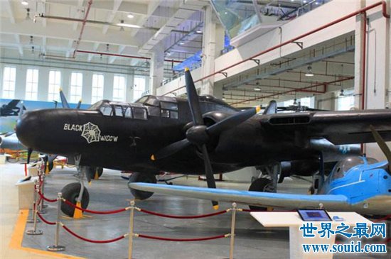 黑寡妇战斗机具有雷达监测，在北京航天博物馆展出(www.gifqq.com)