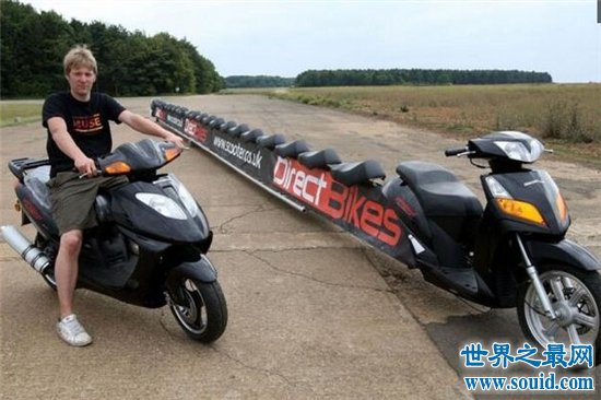 世界上最大的摩托车，长达十米送给我我都不敢骑！(www.gifqq.com)