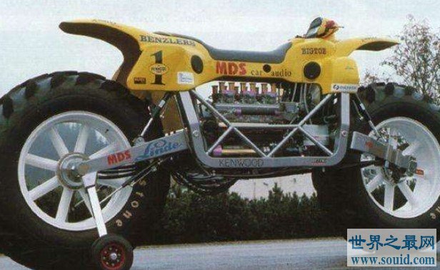 世界上最重的摩托车，长9米、高3米多、重达14吨(www.gifqq.com)