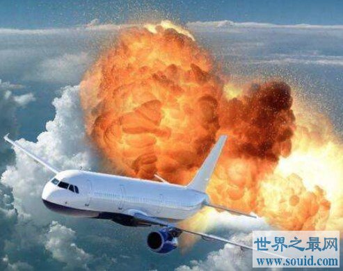 史上死伤最惨重的空难，是两架飞机相撞事故(www.gifqq.com)