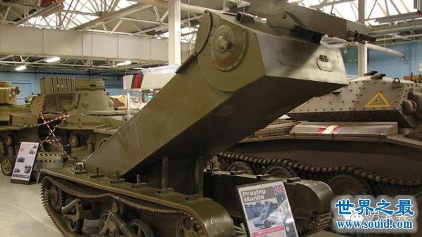 军事史上最疯狂最奇葩的坦克，丧心病狂的坦克(www.gifqq.com)