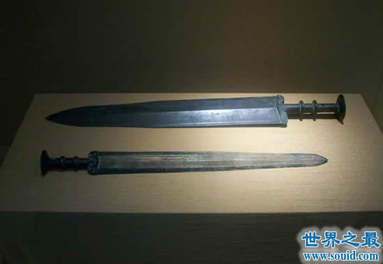 世界上最诡异的8把刀剑，复仇刀能自己找到仇人(www.gifqq.com)