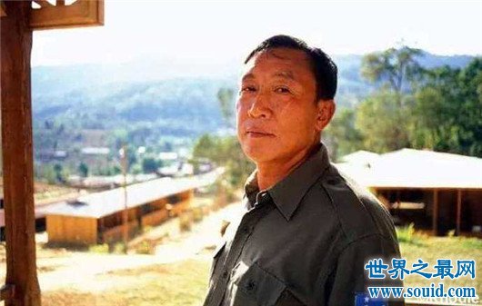 世界最大毒枭，拥有6个师的武装，毒品却不卖中国(www.gifqq.com)