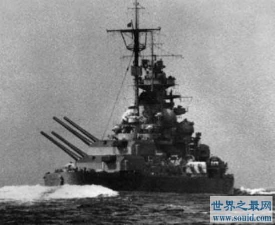 世界损失最大的被击沉战舰,还改变了战争的格局(www.gifqq.com)