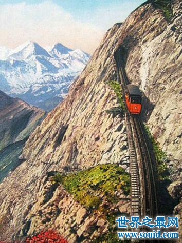 世界上最陡铁路，瑞士皮拉图斯山铁路(坡度为48%)(www.gifqq.com)
