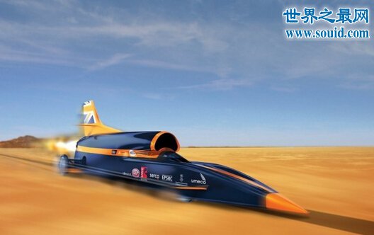 世界上最快的极速飞车，超音速推进号(时速1228公里)(www.gifqq.com)