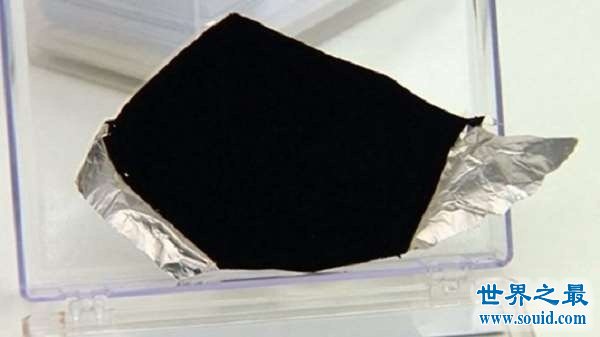 世界上最黑的物质，碳纳米管(人造黑洞吸收99%的光)(www.gifqq.com)