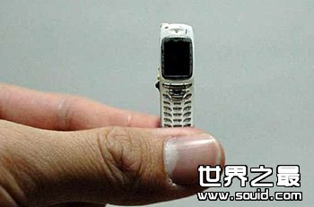 世界上最小的手机(www.gifqq.com)