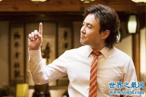 2019年中国票房将过百亿的男演员，邓超王宝强上榜(www.gifqq.com)