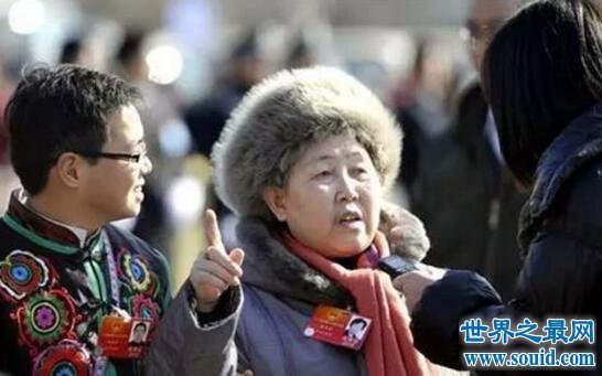 中国最火辣的女人，如今70岁身价近70亿元(www.gifqq.com)