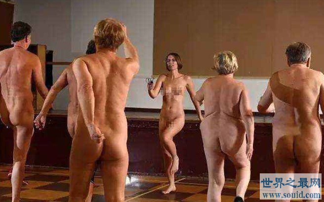世界上第一家全裸健身房，成立于2007年(www.gifqq.com)