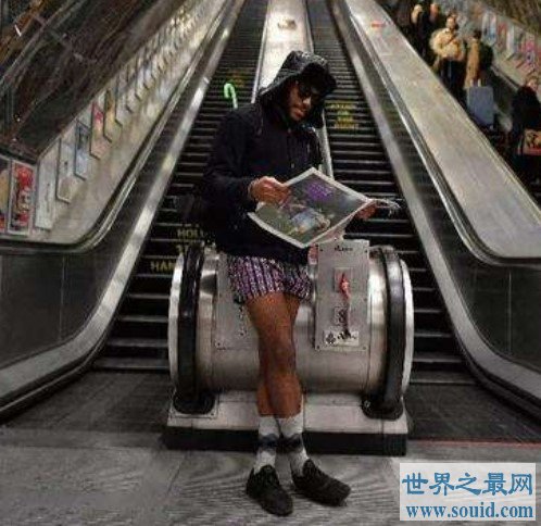 世界上“奇葩”的节日，国际地铁无裤日