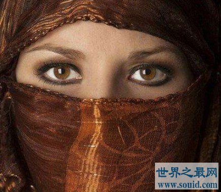 世界上最神秘的种族，阿拉伯女人从不以面示人(www.gifqq.com)