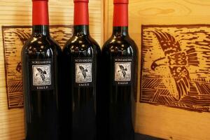 世界上最贵的葡萄酒，鸣鹰葡萄酒1992(50万美元)