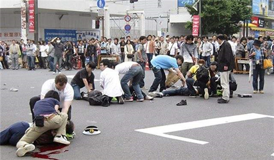 秋叶原杀人事件，日本报复社会蓄意杀人案经过