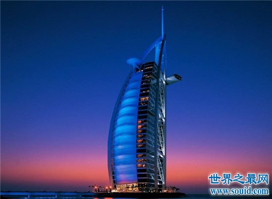 迪拜为什么那么有钱？石油的开采让它繁荣富强(www.gifqq.com)