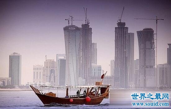 卡塔尔和迪拜哪个有钱，给迪拜100年都不及卡塔尔(www.gifqq.com)