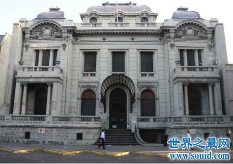 阿根廷首都布宜洛斯艾利斯，充满奇幻色彩的国度！(www.gifqq.com)