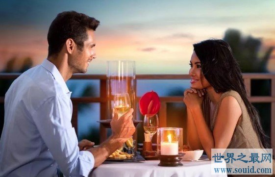 最佳浪漫的求婚方式，烛光晚餐需要准备什么(www.gifqq.com)