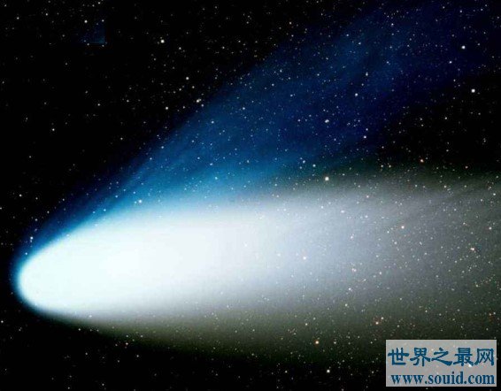 周期最短的彗星，哈雷彗星也被叫做扫把星(www.gifqq.com)