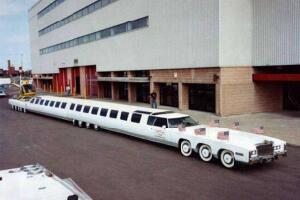 汽车界的10大吉尼斯纪录，最长的车既然长30米