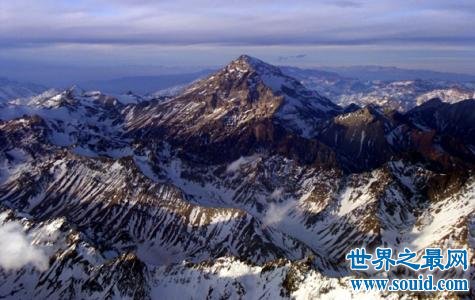 世界上最长的山脉是安第斯山脉 在这里空难的幸存者人肉果腹(www.gifqq.com)